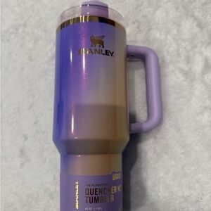 Stanley  Wicked for Good  Glinda for good 40oz